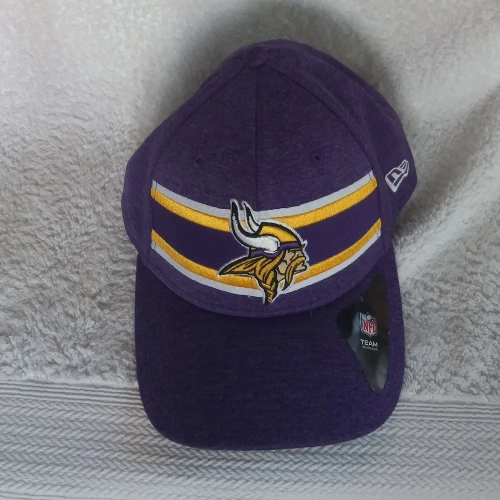 New Era Purple Minesota Vikings NWOT